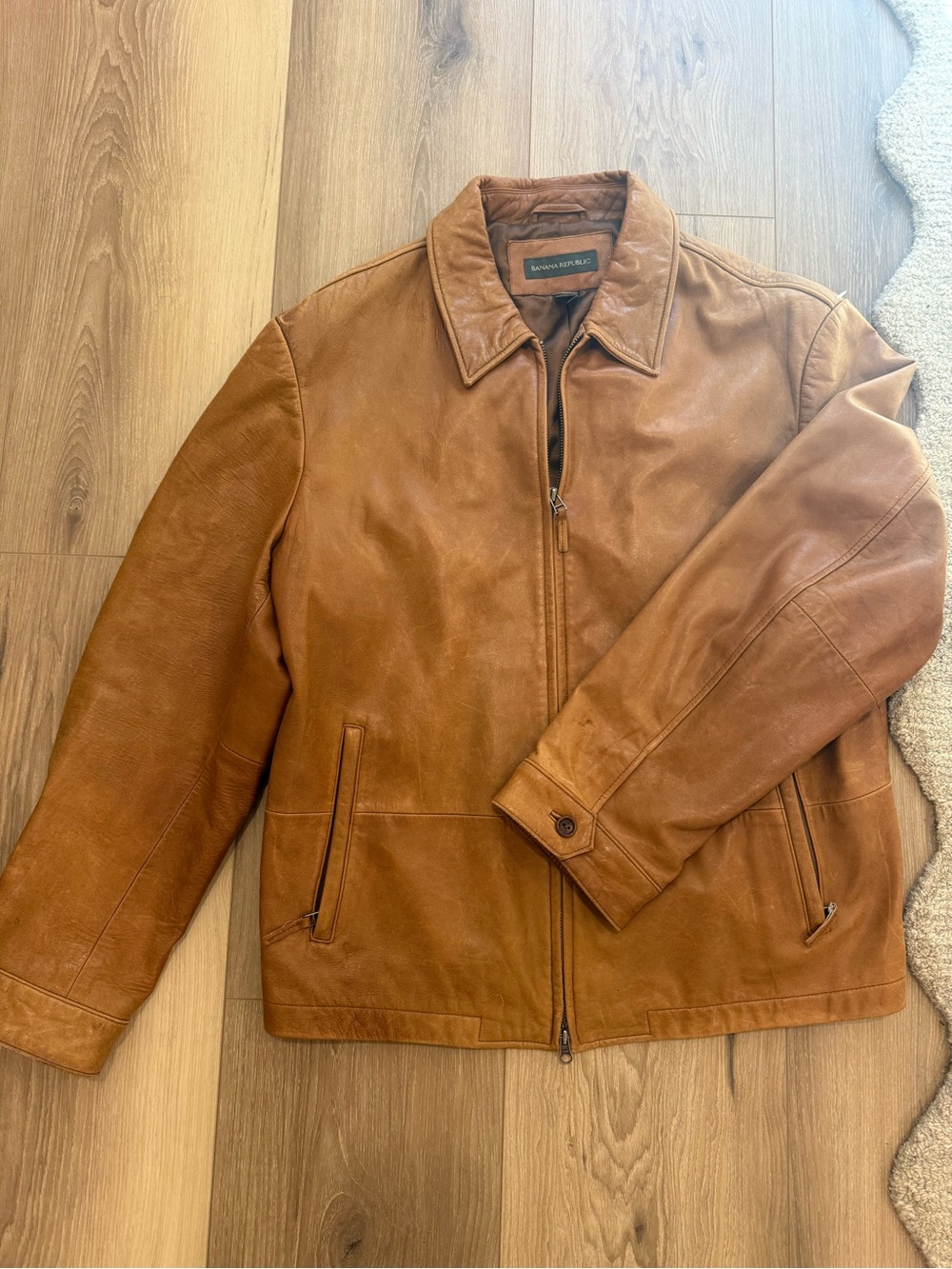 Banana Republic Men's Tan Leather Bomber Jacket - Picture 3 of 6